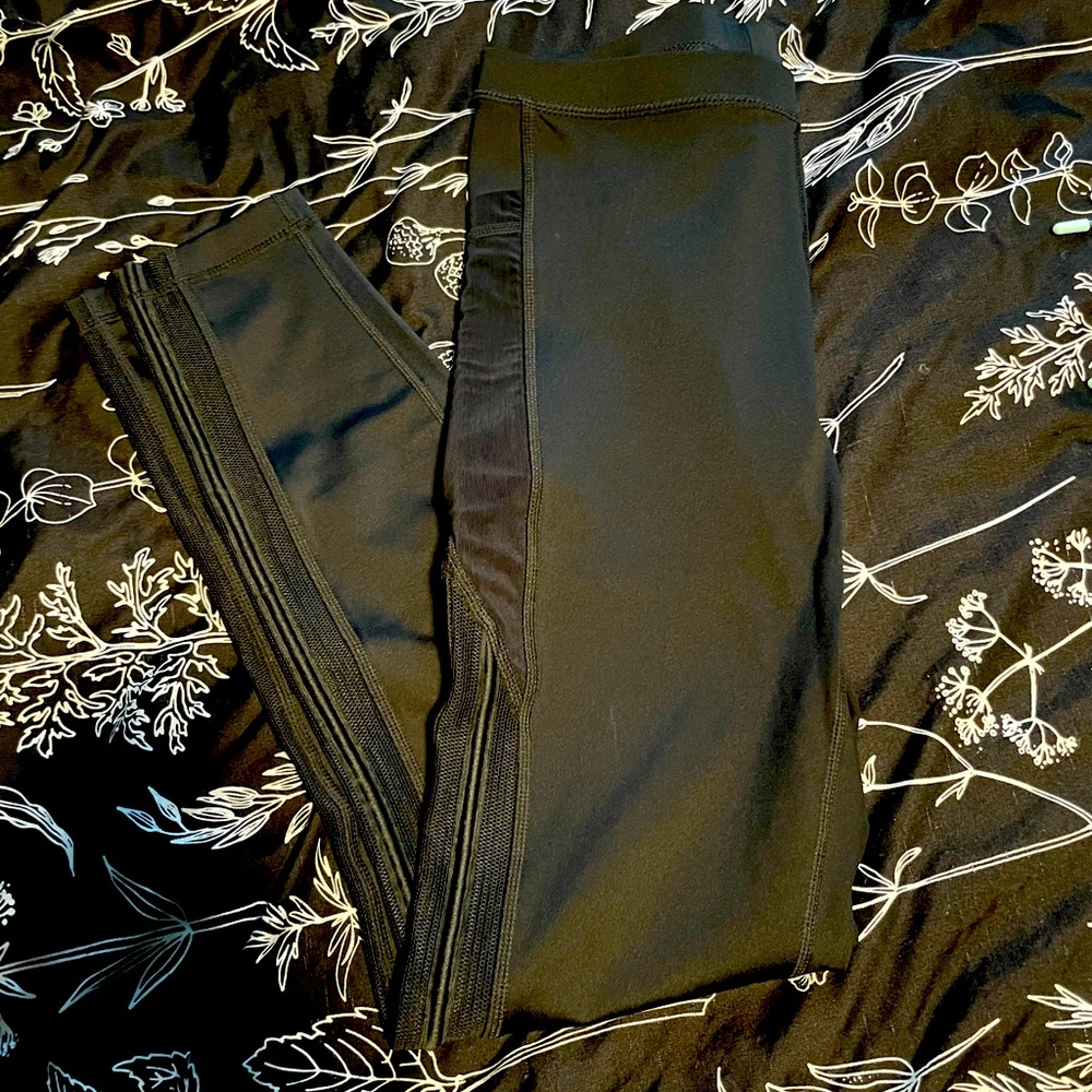 Fabletics Leggings w/Mesh